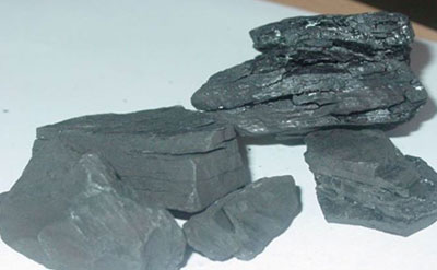 Pre-treatment of coal with microwaves